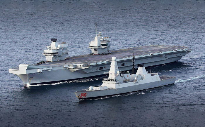英國(guó)皇家海軍航母戰(zhàn)斗群